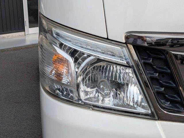 NISSAN NV350 CARAVAN 4WD 2017 Image 31