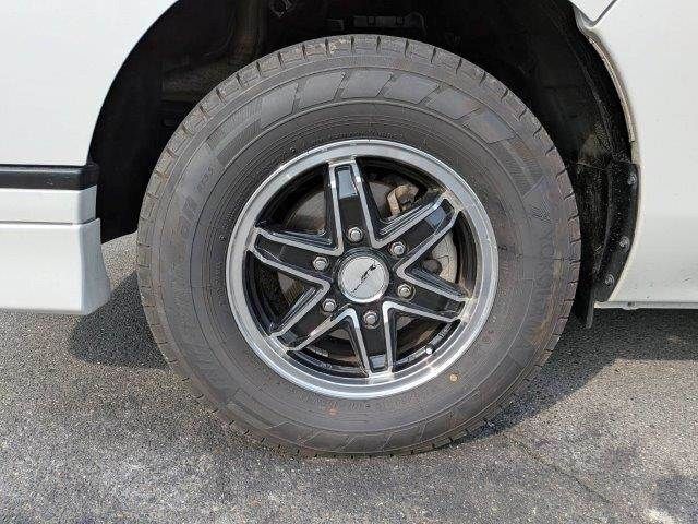 NISSAN NV350 CARAVAN 4WD 2017 Image 31