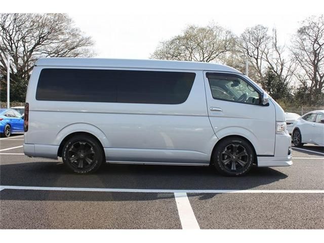 TOYOTA HIACE WAGON 2018 Image 31