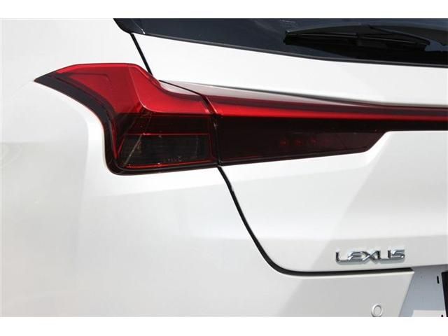TOYOTA LEXUS UX250H 2021 Image 31