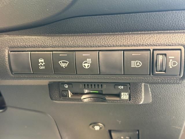 TOYOTA COROLLA SPORT 2018 Image 31