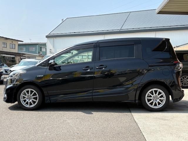 TOYOTA SIENTA HYBRID 2016 Image 31