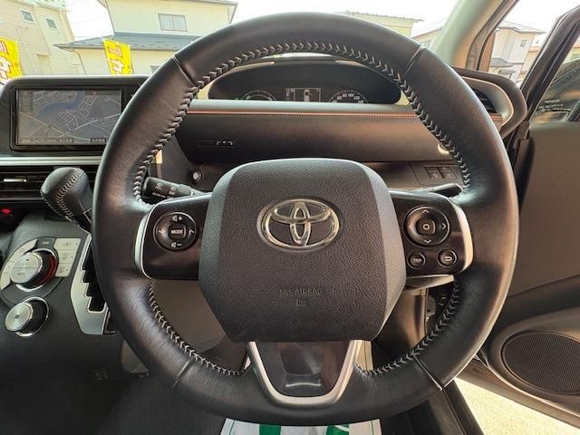TOYOTA SIENTA HYBRID 2016 Image 31