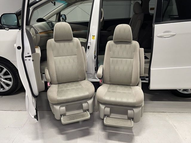 TOYOTA ESTIMA 2012 Image 31