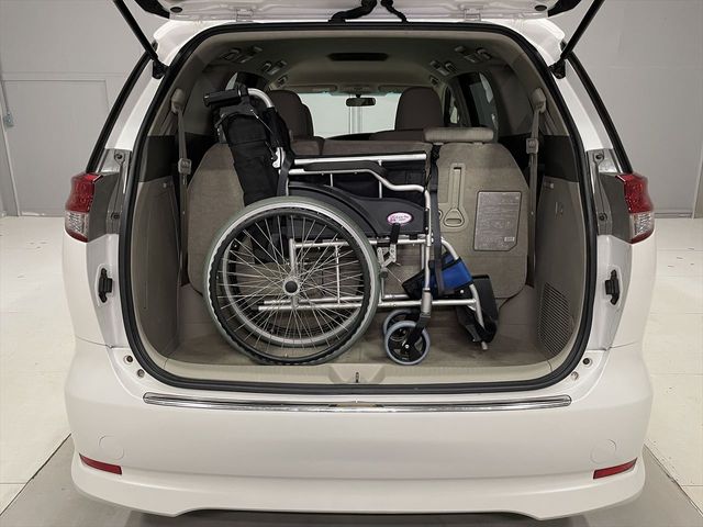 TOYOTA ESTIMA 2012 Image 31