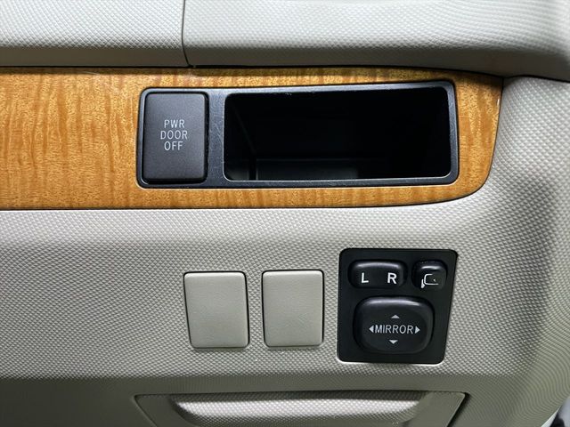 TOYOTA ESTIMA 2012 Image 31