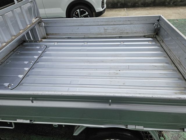 DAIHATSU HIJET TRUCK 4WD 2018 Image 31