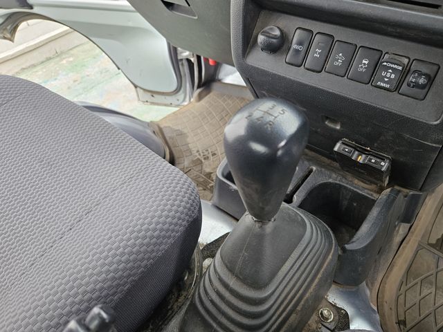 DAIHATSU HIJET TRUCK 4WD 2018 Image 31