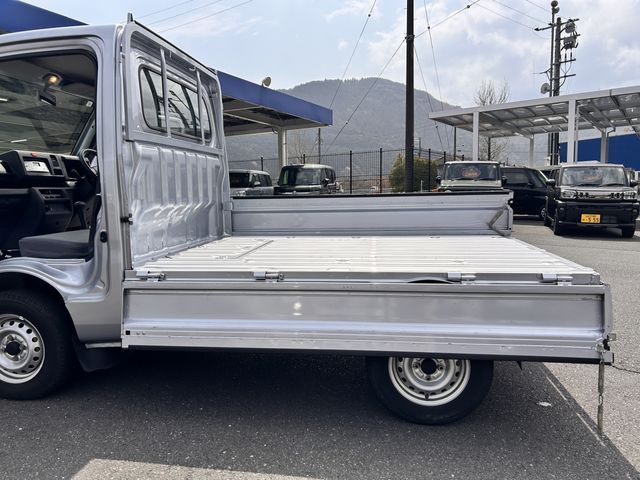 DAIHATSU HIJET TRUCK 4WD 2016 Image 31