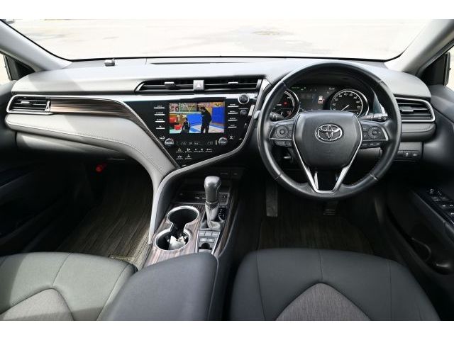 TOYOTA CAMRY HYBRID 2020 Image 31