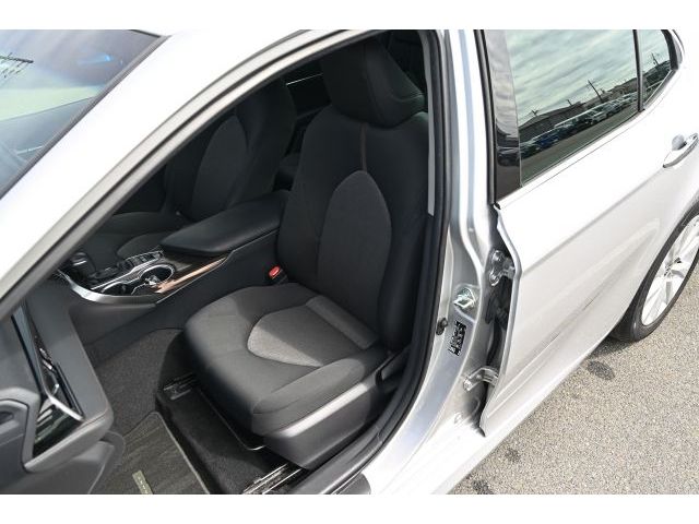 TOYOTA CAMRY HYBRID 2020 Image 31