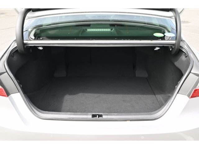 TOYOTA CAMRY HYBRID 2020 Image 31