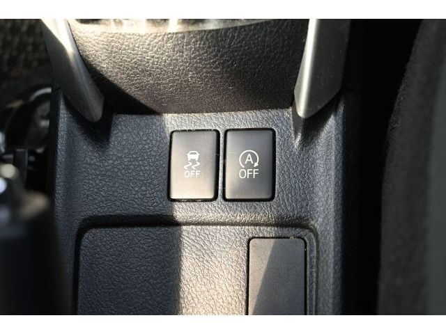 TOYOTA COROLLA AXIO 2018 Image 31