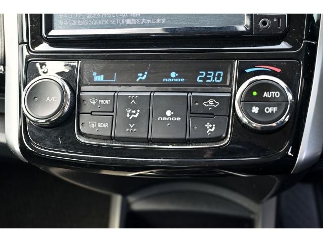 TOYOTA COROLLA AXIO 2018 Image 31