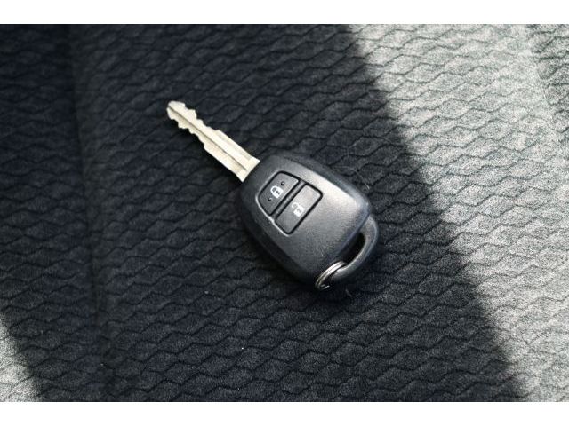 TOYOTA COROLLA AXIO 2018 Image 31