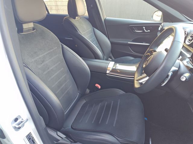 MERCEDES BENZ C CLAS 2023 Image 31