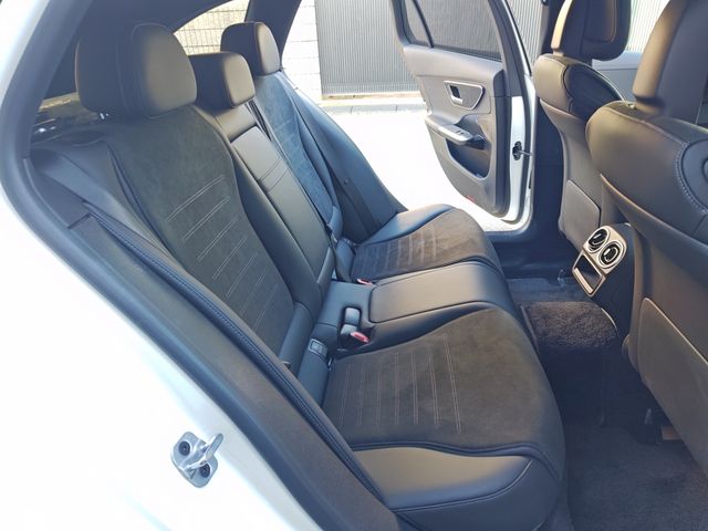 MERCEDES BENZ C CLAS 2023 Image 31