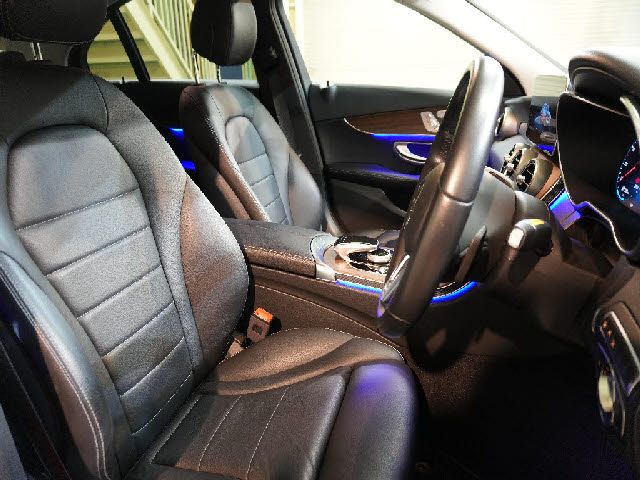 MERCEDES BENZ C CLAS 2019 Image 31