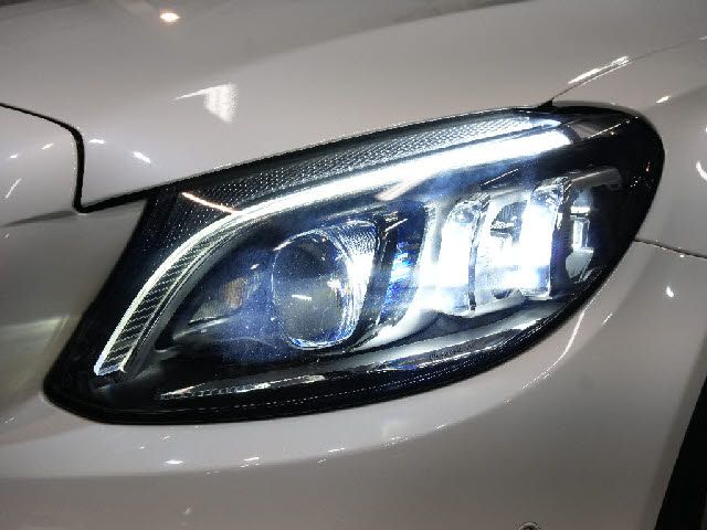 MERCEDES BENZ C CLAS 2019 Image 31