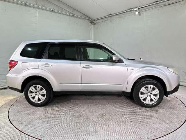 SUBARU FORESTER 2011 Image 31