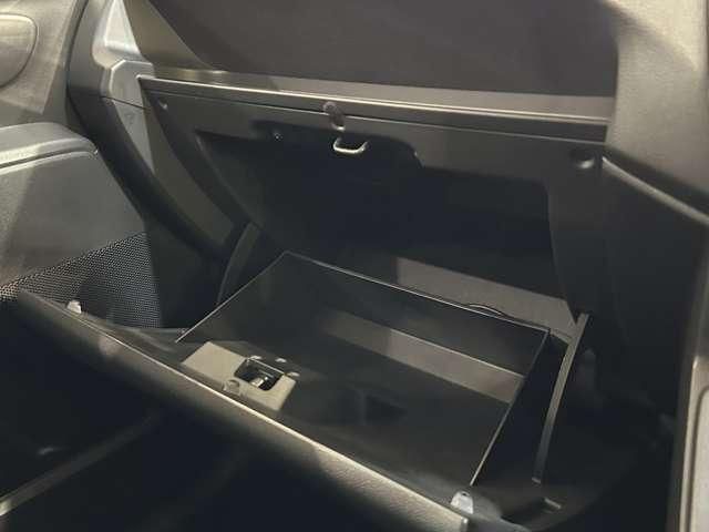 MAZDA PREMACY 2010 Image 31