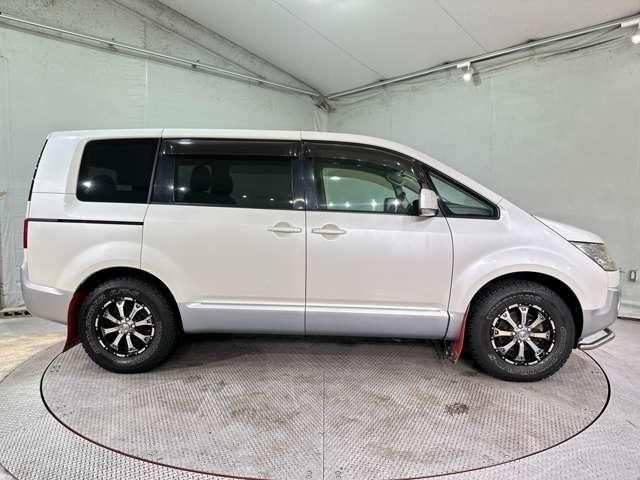 MITSUBISHI DELICA D:5 2WD 2011 Image 31