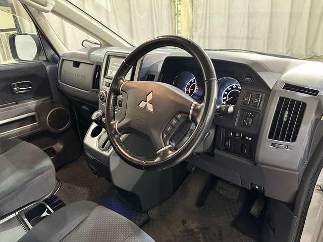 MITSUBISHI DELICA D:5 2WD 2011 Image 31