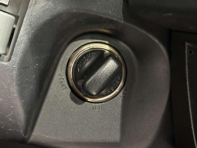 MITSUBISHI DELICA D:5 2WD 2011 Image 31