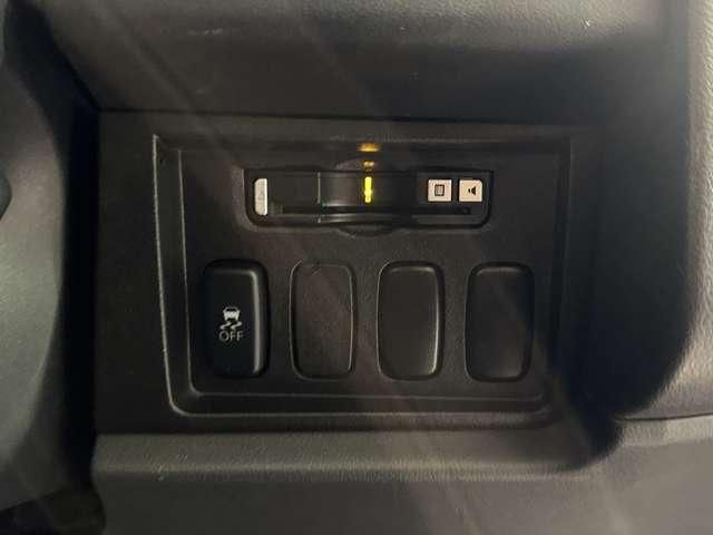 MITSUBISHI DELICA D:5 2WD 2011 Image 31