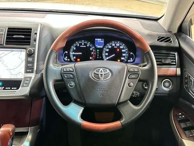 TOYOTA CROWN MAJESTA 2011 Image 31