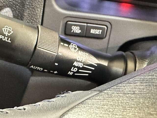 TOYOTA CROWN MAJESTA 2011 Image 31