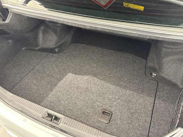 TOYOTA CROWN MAJESTA 2011 Image 31