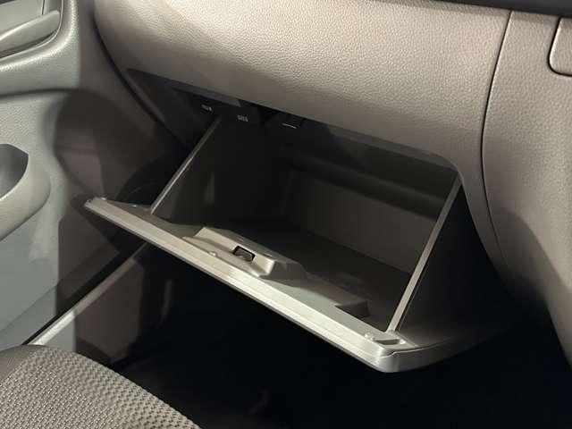 NISSAN NV350 CARAVAN 2021 Image 31