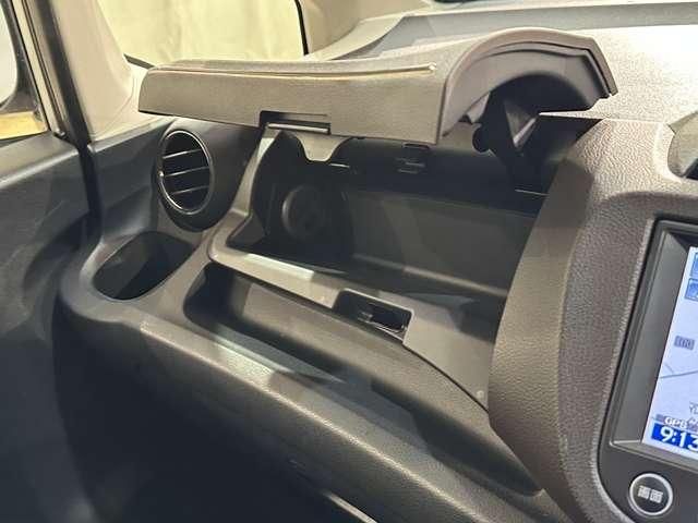 HONDA FIT SHUTTLE HYBRID 2012 Image 31