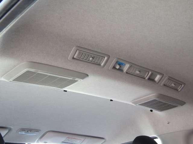 TOYOTA HIACE WAGON 4WD 2022 Image 31