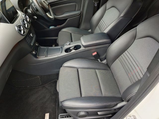 MERCEDES BENZ B CLAS 2017 Image 31
