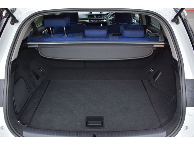 TOYOTA LEXUS CT200H 2011 Image 31