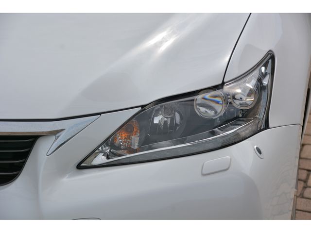 TOYOTA LEXUS CT200H 2011 Image 31