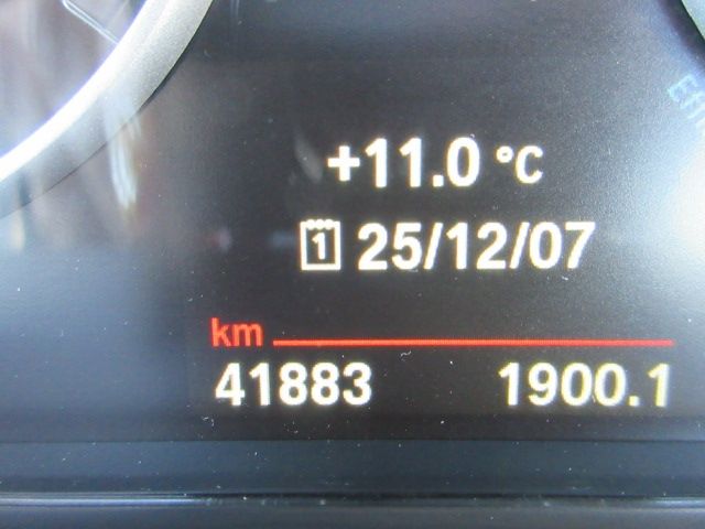 BMW 5SERIES SEDAN 2017 Image 31