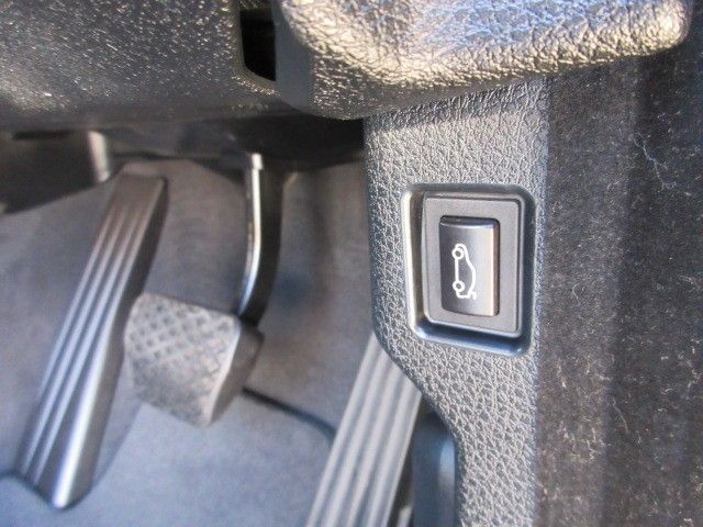 BMW 5SERIES SEDAN 2017 Image 31