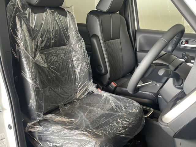 TOYOTA NOAH HYBRID 2026 Image 31