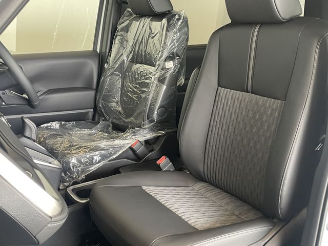 TOYOTA NOAH HYBRID 2026 Image 31