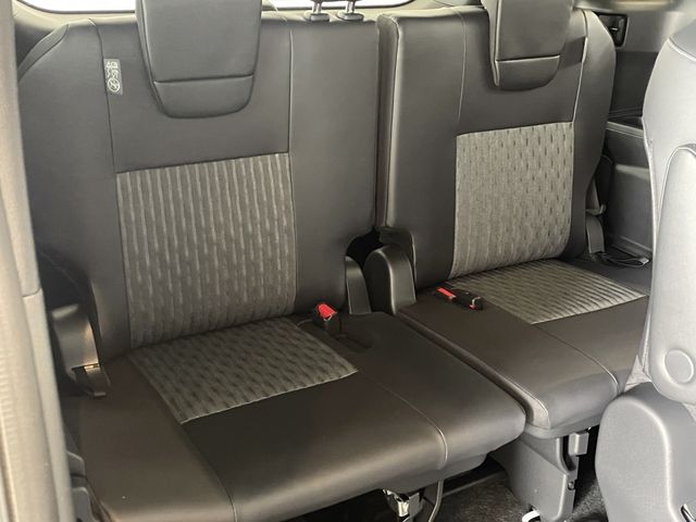 TOYOTA NOAH HYBRID 2026 Image 31