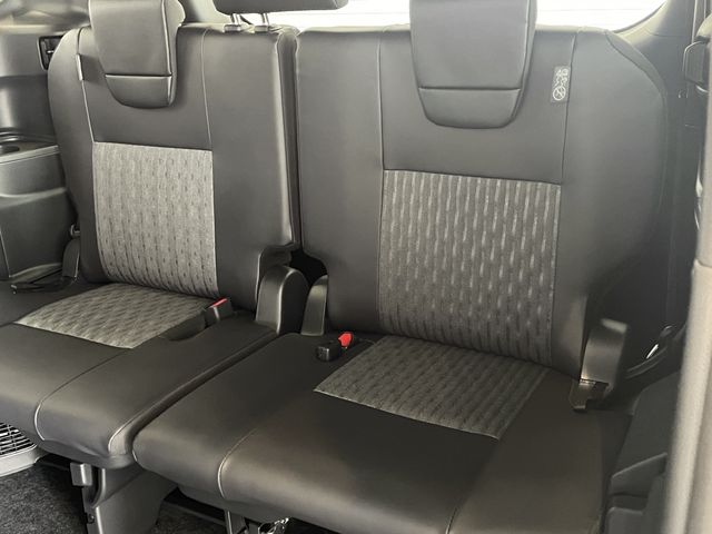 TOYOTA NOAH HYBRID 2026 Image 31