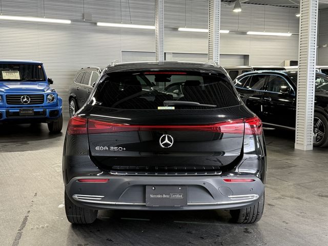 MERCEDES BENZ EQA 2024 Image 31