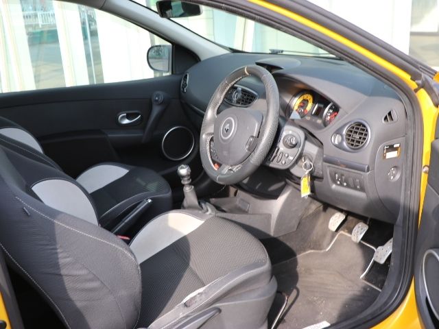 RENAULT LUTECIA 2012 Image 31