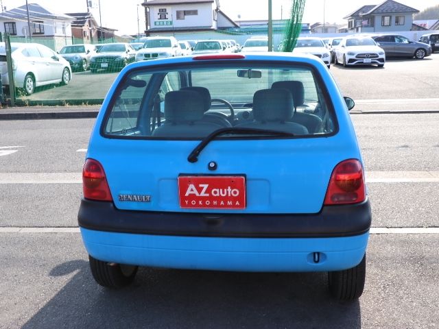 RENAULT TWINGO 2001 Image 31