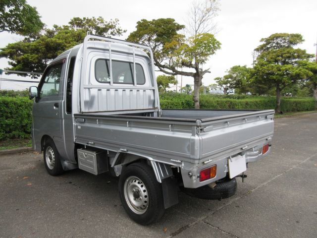 DAIHATSU HIJET TRUCK 4WD 2012 Image 31