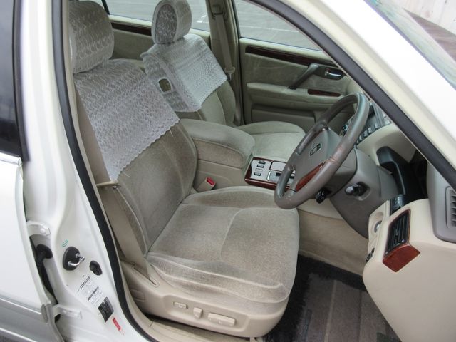 TOYOTA CROWN SEDAN 2002 Image 31