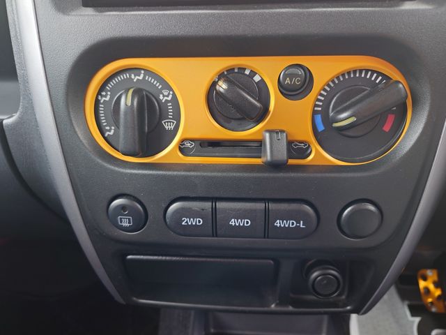 SUZUKI JIMNY 4WD 2015 Image 31